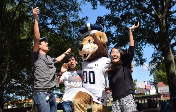 odu-students-big-blue